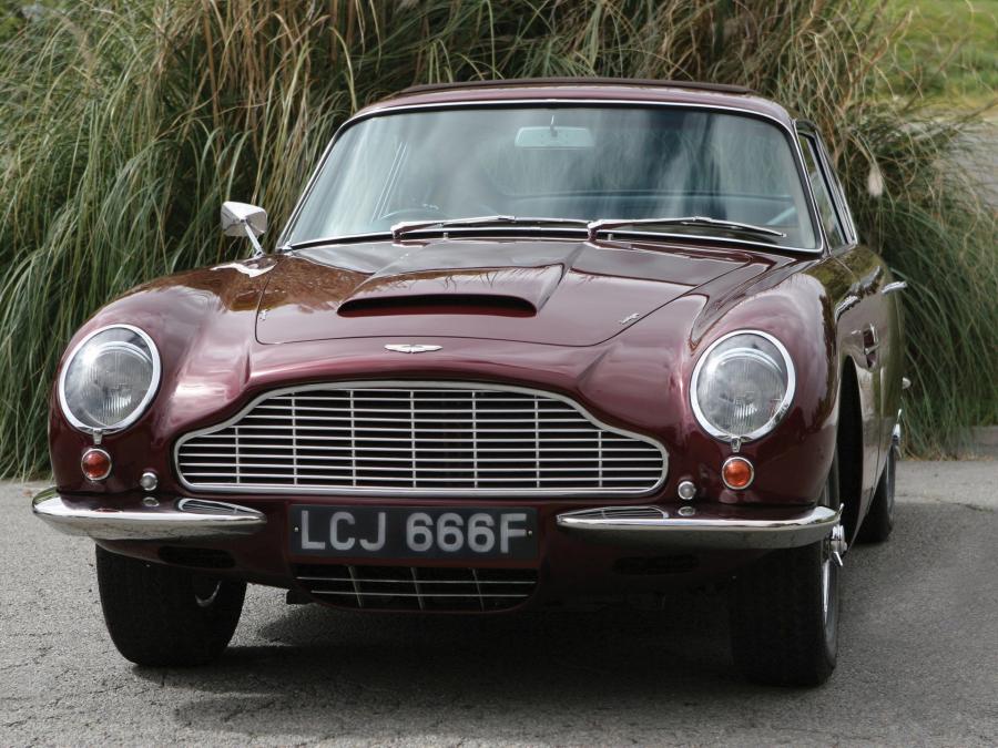  Aston Martin DB6 1968 года  (UK) (фото 5 из 18)